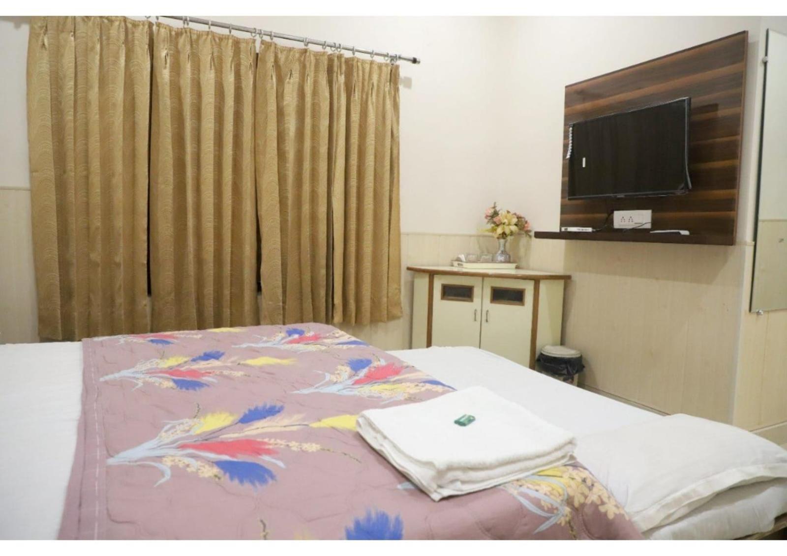 Rk Lodge Amritsar Eksteriør bilde