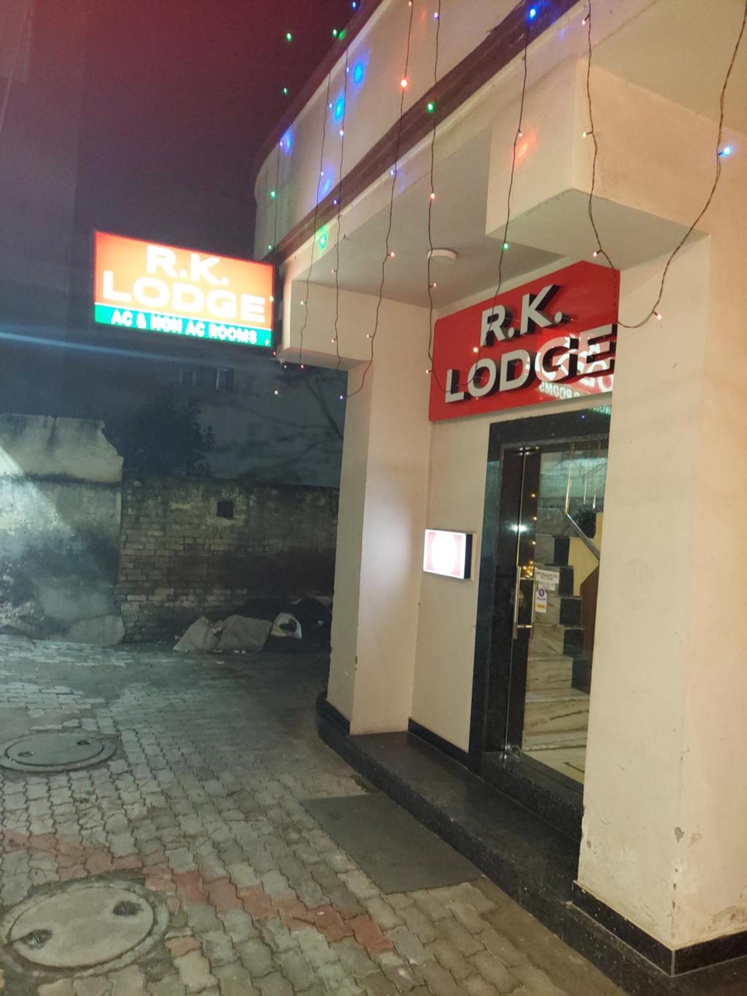 Rk Lodge Amritsar Eksteriør bilde
