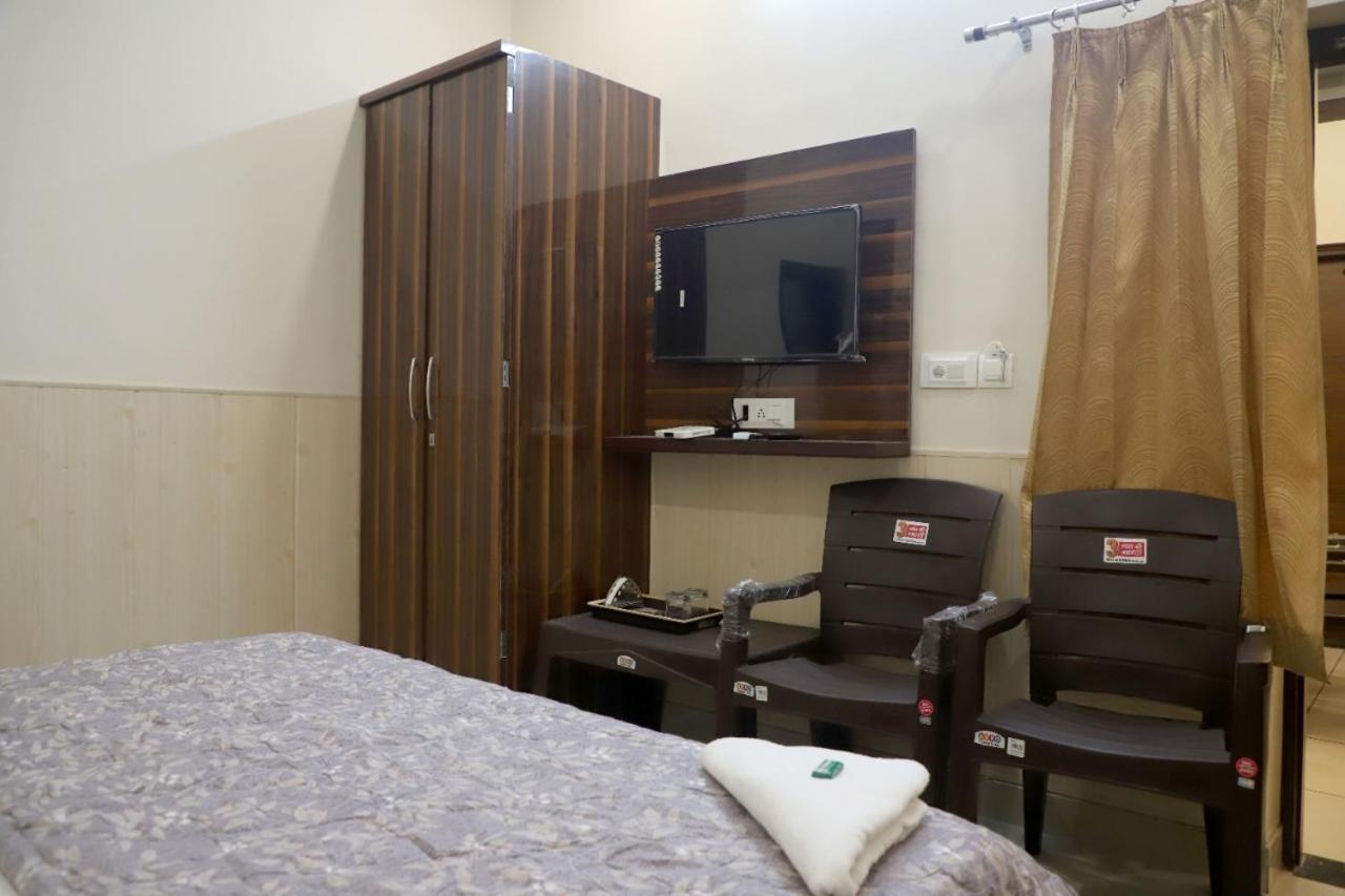 Rk Lodge Amritsar Eksteriør bilde