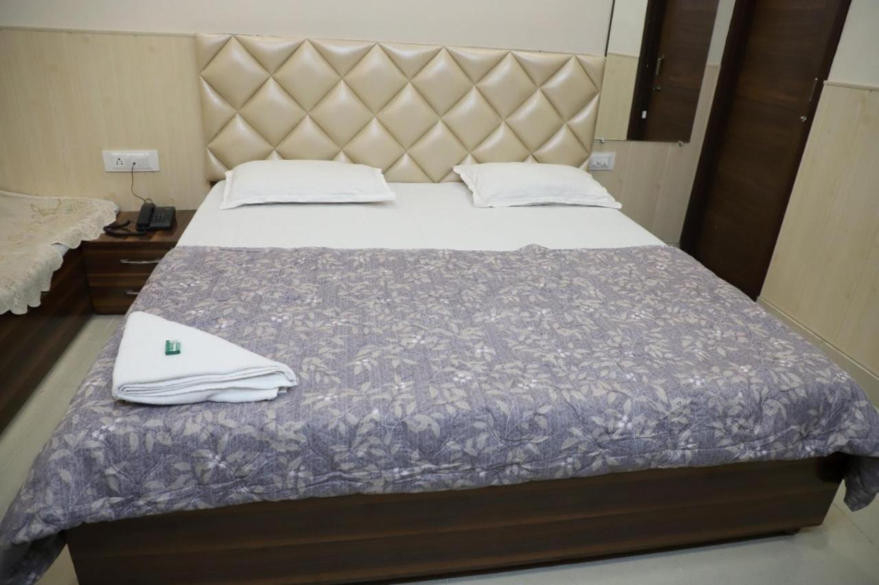 Rk Lodge Amritsar Eksteriør bilde