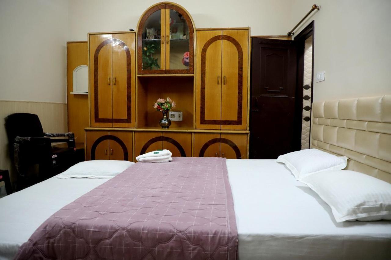 Rk Lodge Amritsar Eksteriør bilde