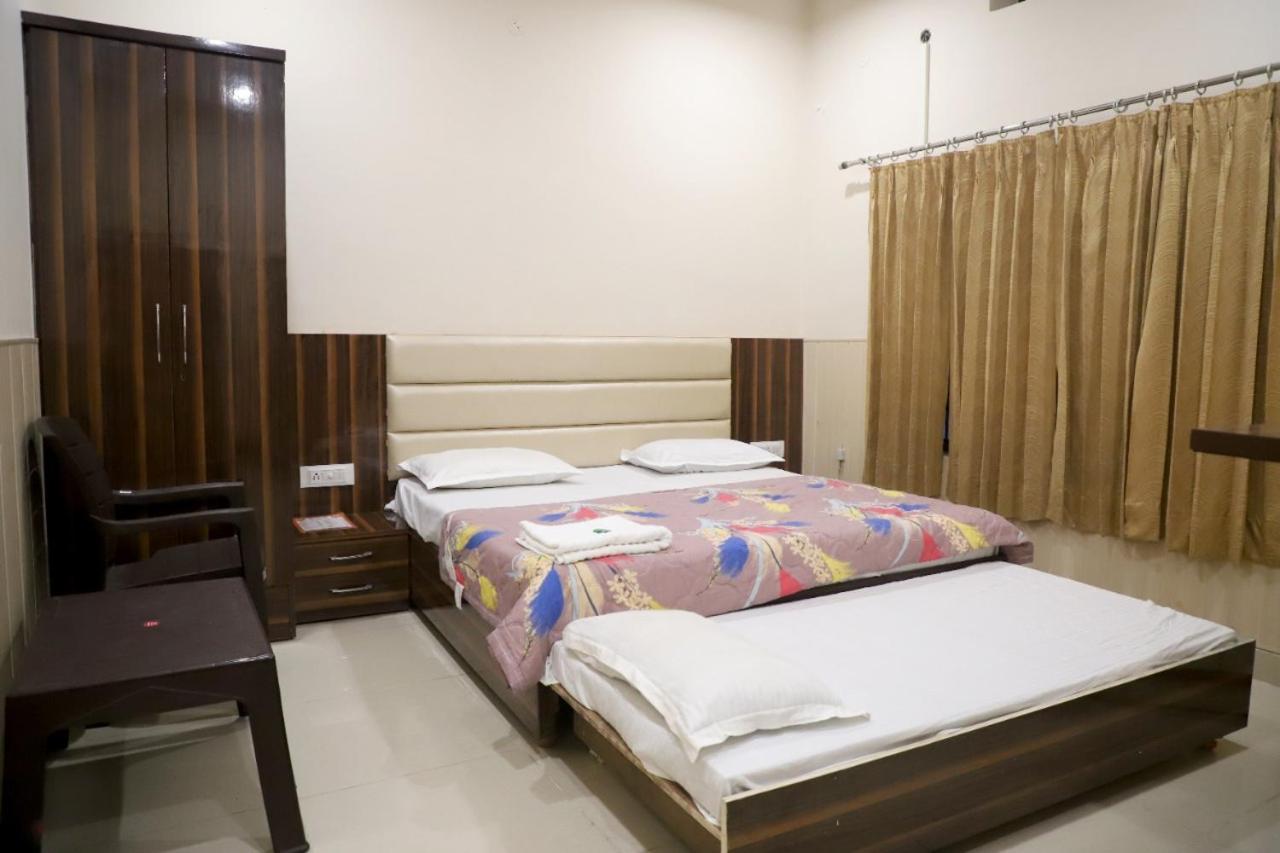 Rk Lodge Amritsar Eksteriør bilde