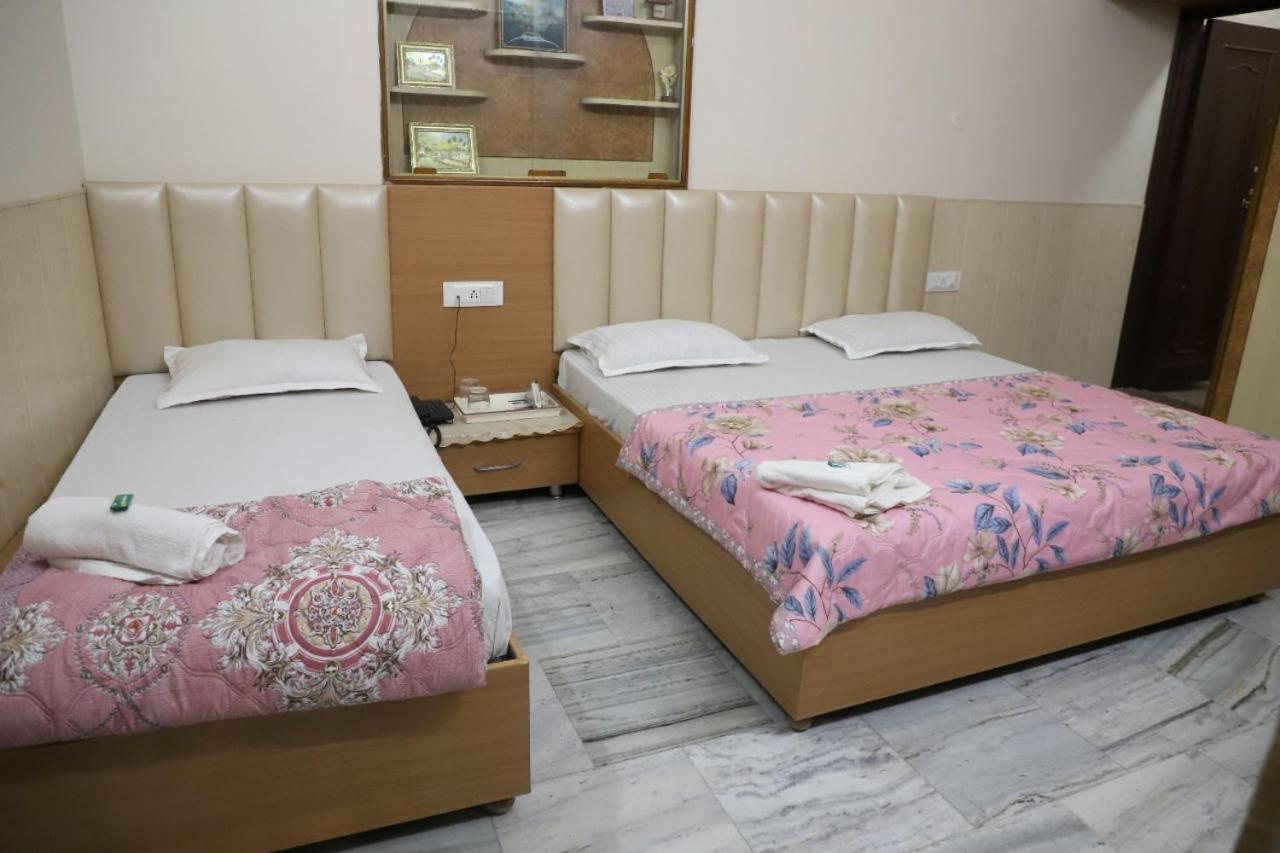 Rk Lodge Amritsar Eksteriør bilde