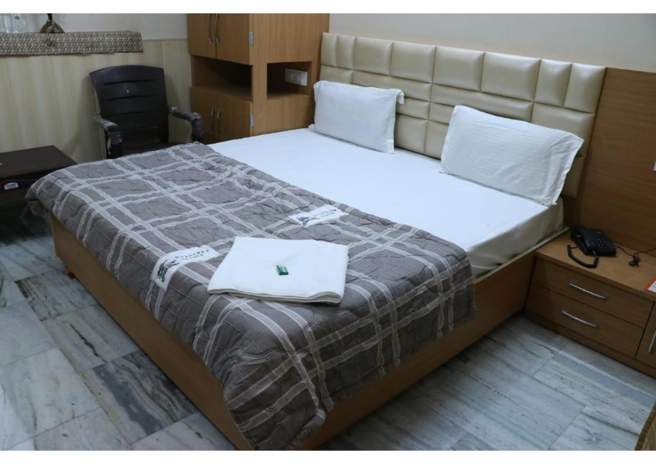 Rk Lodge Amritsar Eksteriør bilde